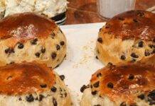 Brioche ultra morbide al latte e gocce di cioccolato