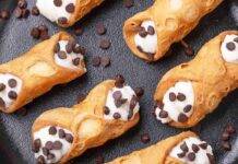 Cannoli siciliani: al primo morso ti sembrerà di stare in Sicilia. Non aspettare, falli!