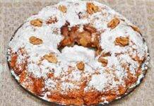 Ciambellone amaretti e noci per una colazione alternativa, sarà un successo
