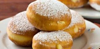 Krapfen, la vera ricetta originale: provala subito, con tanta crema pasticcera!