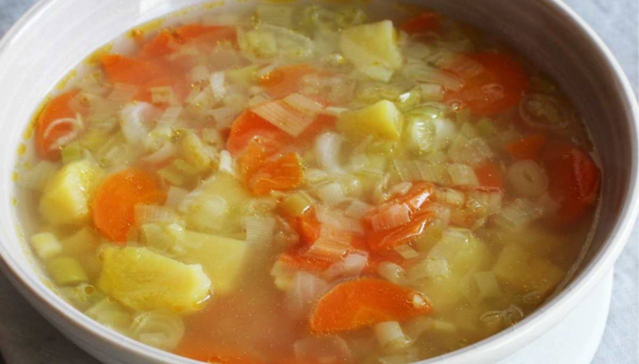 Zuppa alla poverella: niente di più buono e genuino da mangiare oggi!