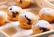 Muffin alla marmellata la ricetta semplice e veloce, in soli 5 minuti saranno pronti e potrai fare colazione