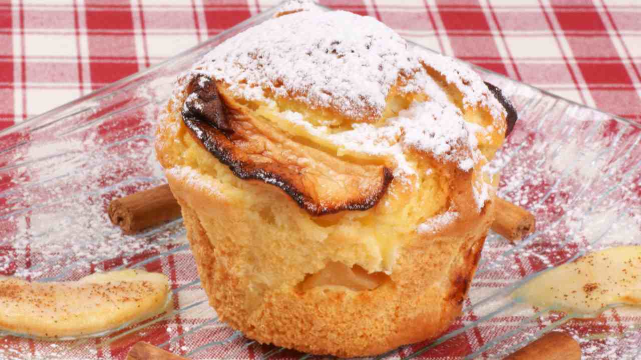 Muffin mele e cannella senza burro il dessert che appagherà la tua voglia di dolce, ma senza sensi di colpa