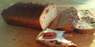 Plumcake salato con formaggio e noci pecan