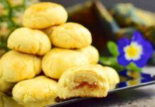 Biscotti morbidi alla marmellata si sciolgono in bocca non appena li morderai!