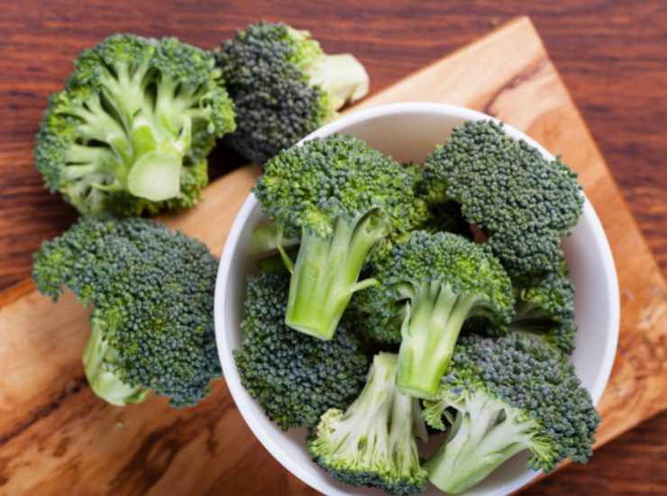 Con mezzo broccolo e 2 salsicce fai un piatto di pasta da paura: poco più di 10 minuti, e lo metti in tavola! Foto di Ricetta Sprint