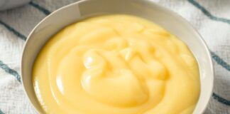 Crema pasticcera per tutti, senza lattosio e leggerissima: buona con tutto, anche da sola!