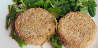 Tonno e patate: fai un hamburger leggero, con meno di 150 kcal a porzione!