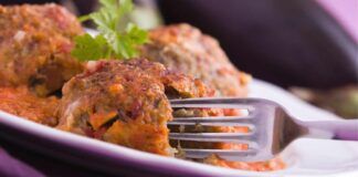 Polpette di melanzane senza uova non si friggono neppure, gusto e leggerezza a cena!