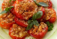 Gratina i pomodori nella friggitrice ad aria: il pranzo perfetto se sei a dieta!