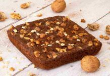 Torta di soia con cacao e noci, sentiti libera di fare colazione con dolcezza Torta di soia con cacao e noci