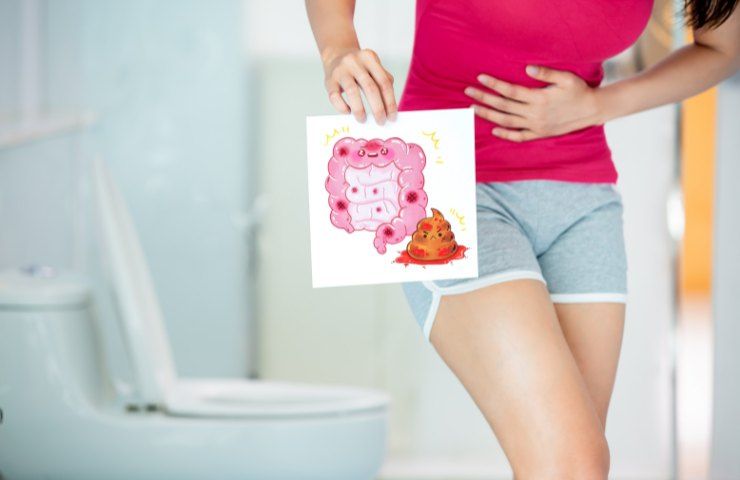Una donna con l'intestino occluso