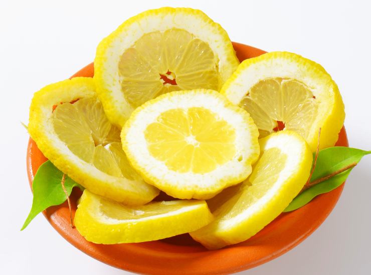 Tisana zenzero e limone: un vero toccasana! E non solo, è super elisir dimagrante. Foto di Ricetta Sprint