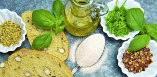 pane croccante alle mandorle aromatizzato