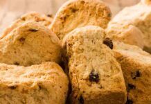 Biscotti al muesli: diversifichiamo un po’, basta con le solite ricette! Biscotti al muesli diversifichiamo un po', basta con le solite ricette!