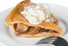 Crostata di mele, ma quando mai l'avete assaggiata? Croccante fuori, morbidissima dentro