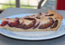 Crostata chantilly alle prugne