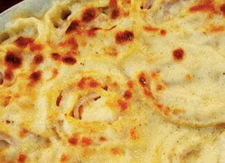Girelle di pasta all'uovo besciamellose: metti al forno e mangia!