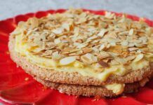 Pancake alla banana con mandorle e 5 cereali