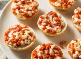 Pizzette di pane un finger food dell'ultimo minuto