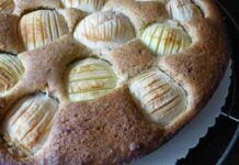 Torta di mele e avena, più leggera è senza grassi, solo 120 kcal per porzione Torta di mele e avena 20230315 ricettasprint