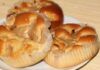 Tortine alla panna calda con mele e miele