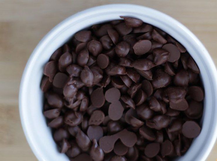 Treccia morbida con gocce di cioccolato impossibile resistere a tanta bontà Ricettasprint