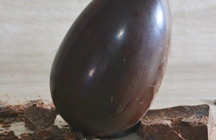 Un uovo di cioccolata