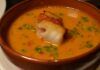 Zuppa di pesce con pomodoro e curry