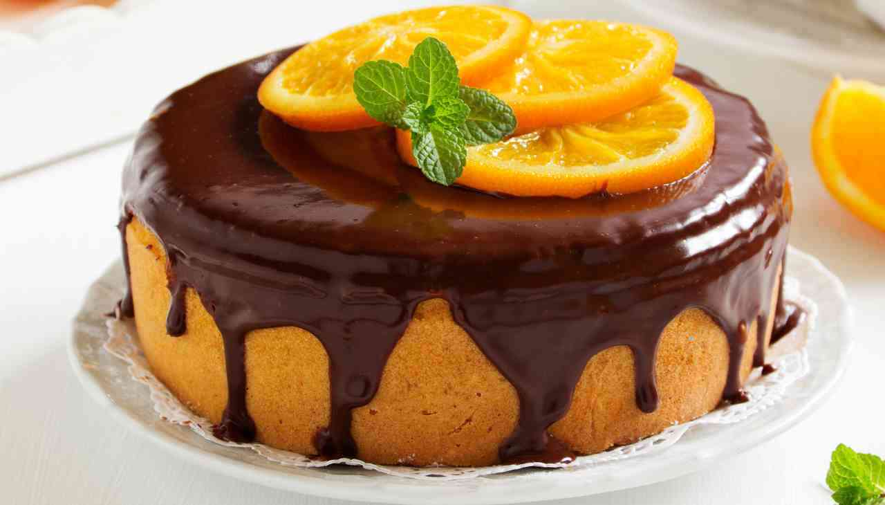 Chiffon cake al cioccolato al profumo di arancia, ti svelo il trucco per farla altissima!