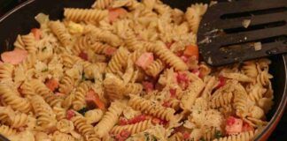 Fusilli con pomodoro e wurstel 17042023 ricettasprint