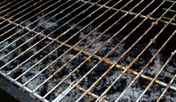 Come pulire la griglia del barbecue trucchi infallibili ti semplificheranno il lavoro Ricettasprint
