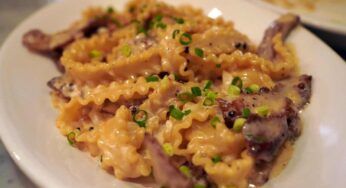 Manfredi in salsa speciale con filetto di manzo al pepe, un piatto per veri intenditori