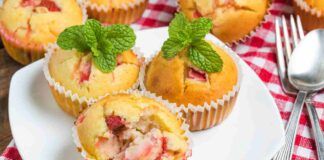 Muffin alle fragole e cioccolato bianco impossibile non lasciarsi tentare