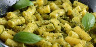 Pasta al pesto di zucchine: leggera e gustosa, ideale per chi è a dieta!