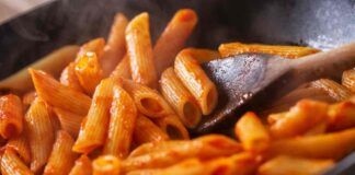 Pasta al sugo addolcito: leggera e delicata, piace moltissimo ai bambini!