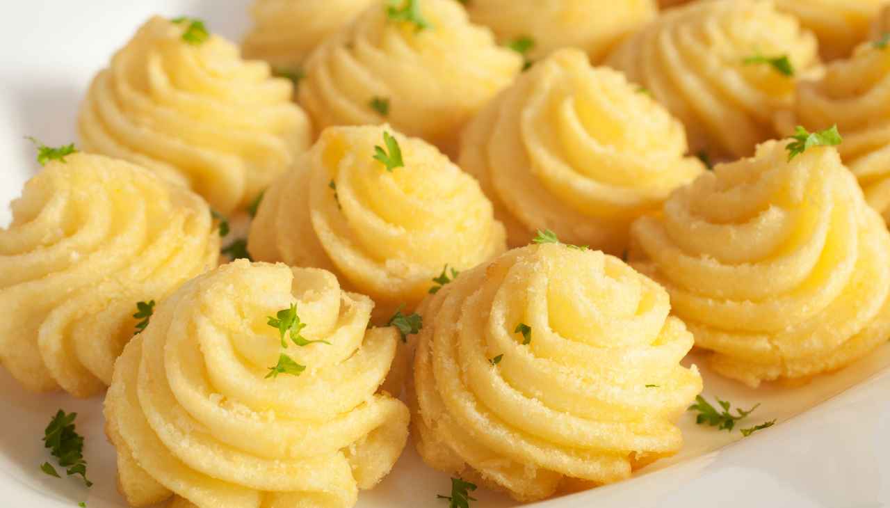 Patate duchessa: la ricetta imperdibile perfetta per tutti, anche per i vegani!