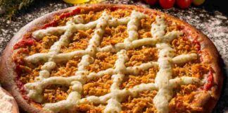 Pizza crostata questa si che è una novità pronta in pochissimi minuti Ricettasprint