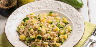 Risotto alle zucchine croccanti: super light, in pochi minuti è in tavola!