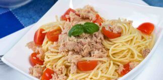 Spaghetti tonno e pomodorini: subito pronti, ecco come ti risolvo oggi il pranzo!