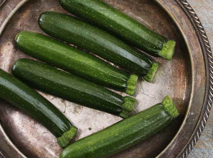 Zucchine grigliate profumatissime: contorno da favola cucinato come dai grandi chef! Foto di Ricetta Sprint