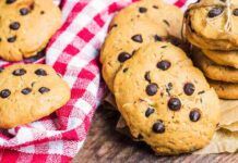 Biscotti alla camomilla: con le mandorle e il cioccolato, fai sogni sereni