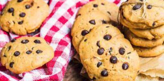 Biscotti alla camomilla: con le mandorle e il cioccolato, fai sogni sereni