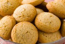 Biscotti all'arancia con farina di semola| Friabili e gustosi| Provali nel latte, sono buonissimi!