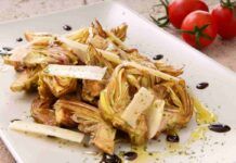 Carpaccio di carciofi con scaglie di grana ed aceto balsamico: senza cottura, facilissimo e saporito