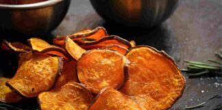 Chips di patate alla paprika al forno squisite e super leggere