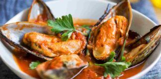 Fatti le Cozze al sugo di pomodoro come queste | non ti basterà il pane che hai comprato