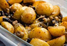 Funghi e patate al forno: uno squisito contorno che fino ad ora non hai mai gustato, scopri come prepararlo Funghi e patate al forno uno squisito contorno che fino ad ora non hai mai gustato, scopri come prepararlo