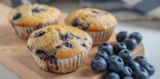 Muffin ai mirtilli e noci light| morbidissimi, genuini e gustosi| morso dopo morso, il tuo cuore ringrazia