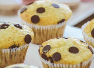 Muffin robiola e cioccolato| soffici e gustosi| il risveglio da leoni che tutti aspettano!